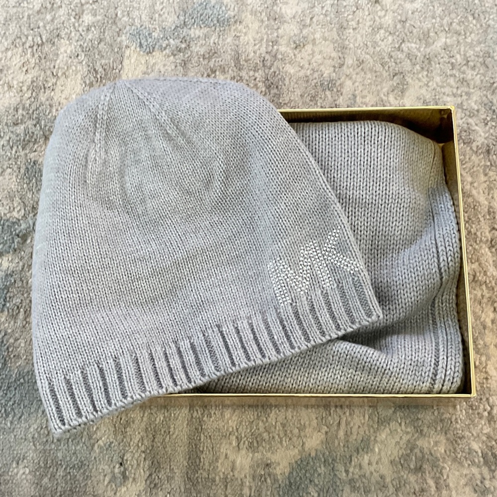 michael Kors Gray Knit Beanie and Scarf Set